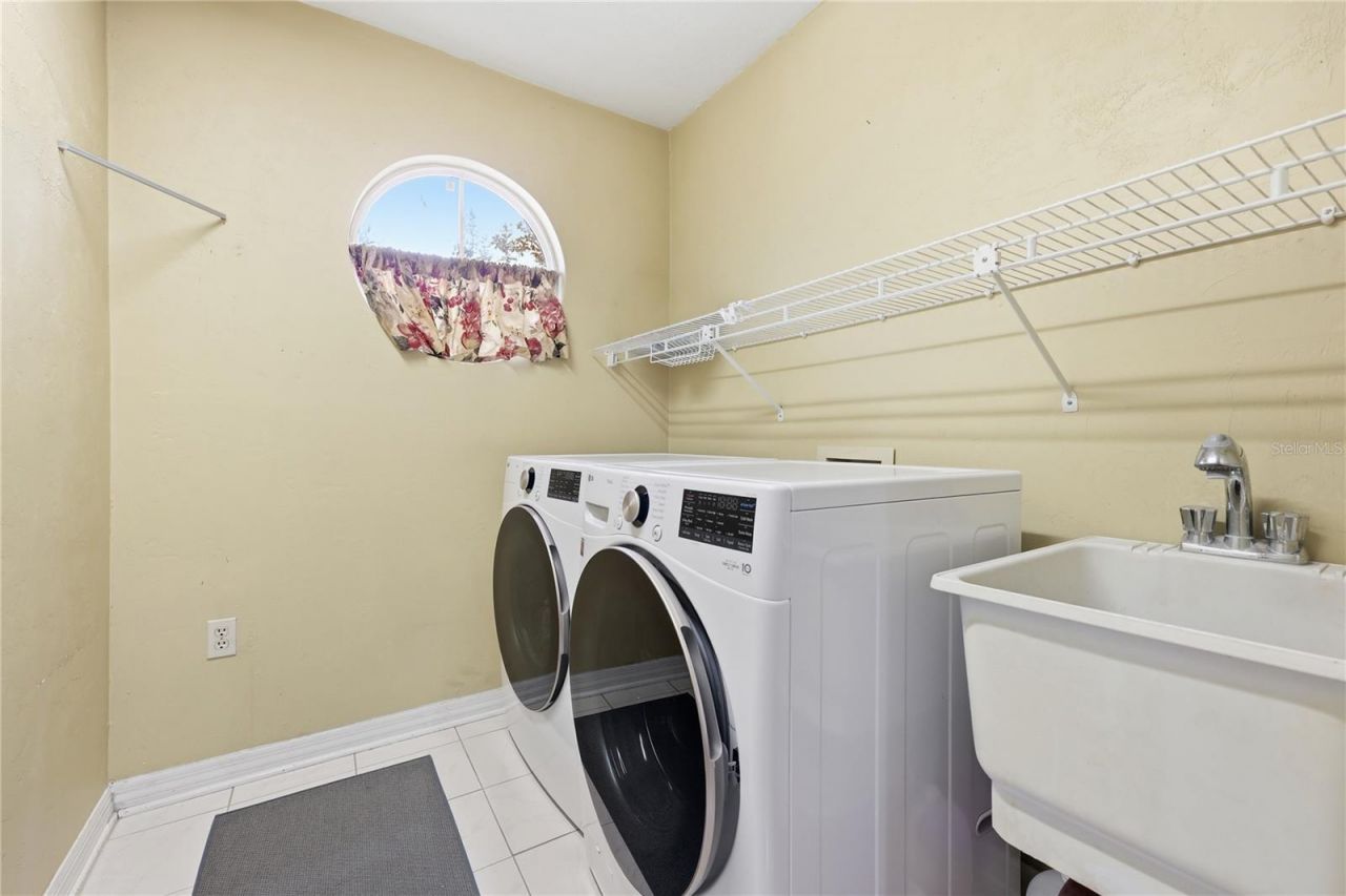 4249 NW 56th Way, Gainesville, FL 32606 Photo