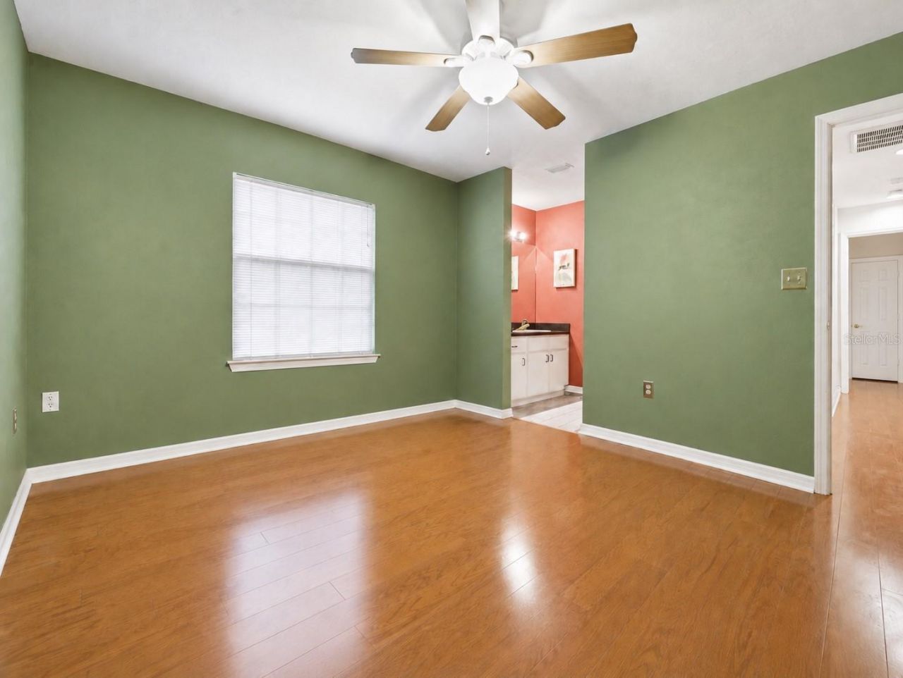 4249 NW 56th Way, Gainesville, FL 32606 Photo