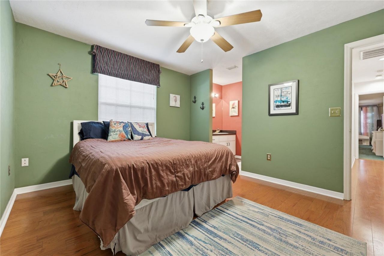 4249 NW 56th Way, Gainesville, FL 32606 Photo