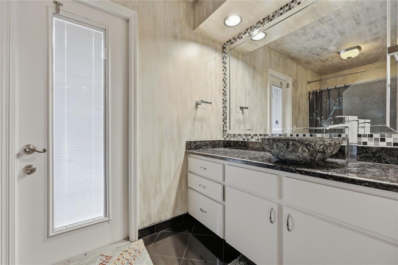 4249 NW 56th Way, Gainesville, FL 32606 Photo