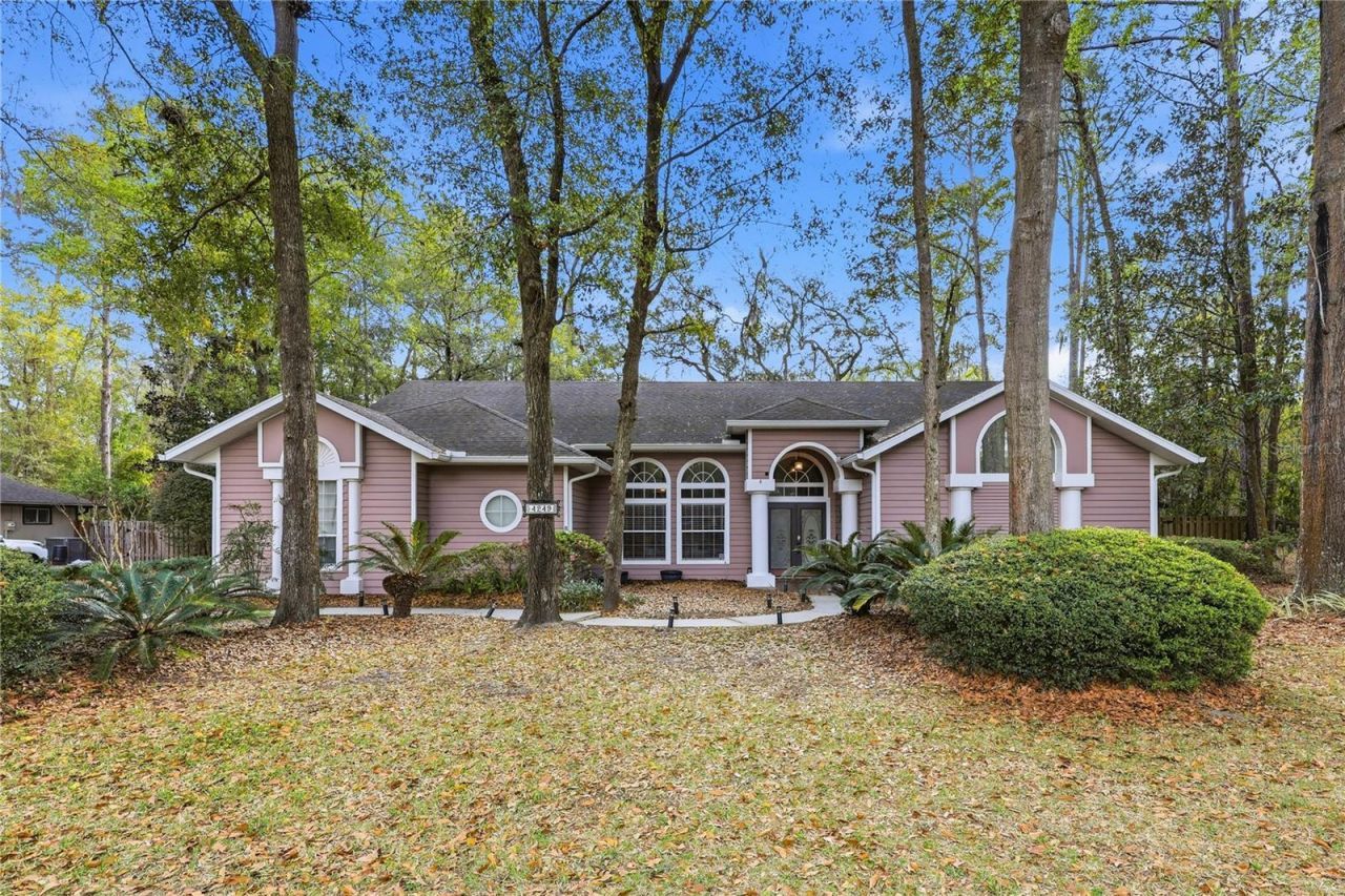 4249 NW 56th Way, Gainesville, FL 32606 Photo