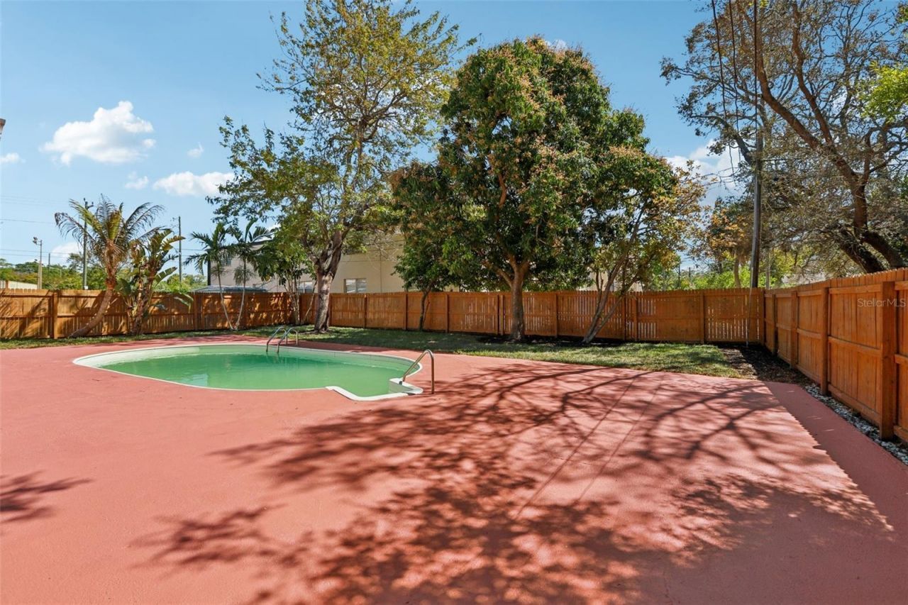 5010 8th Ave N, Saint Petersburg, FL 33710 Photo