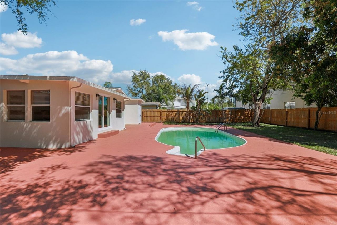 5010 8th Ave N, Saint Petersburg, FL 33710 Photo