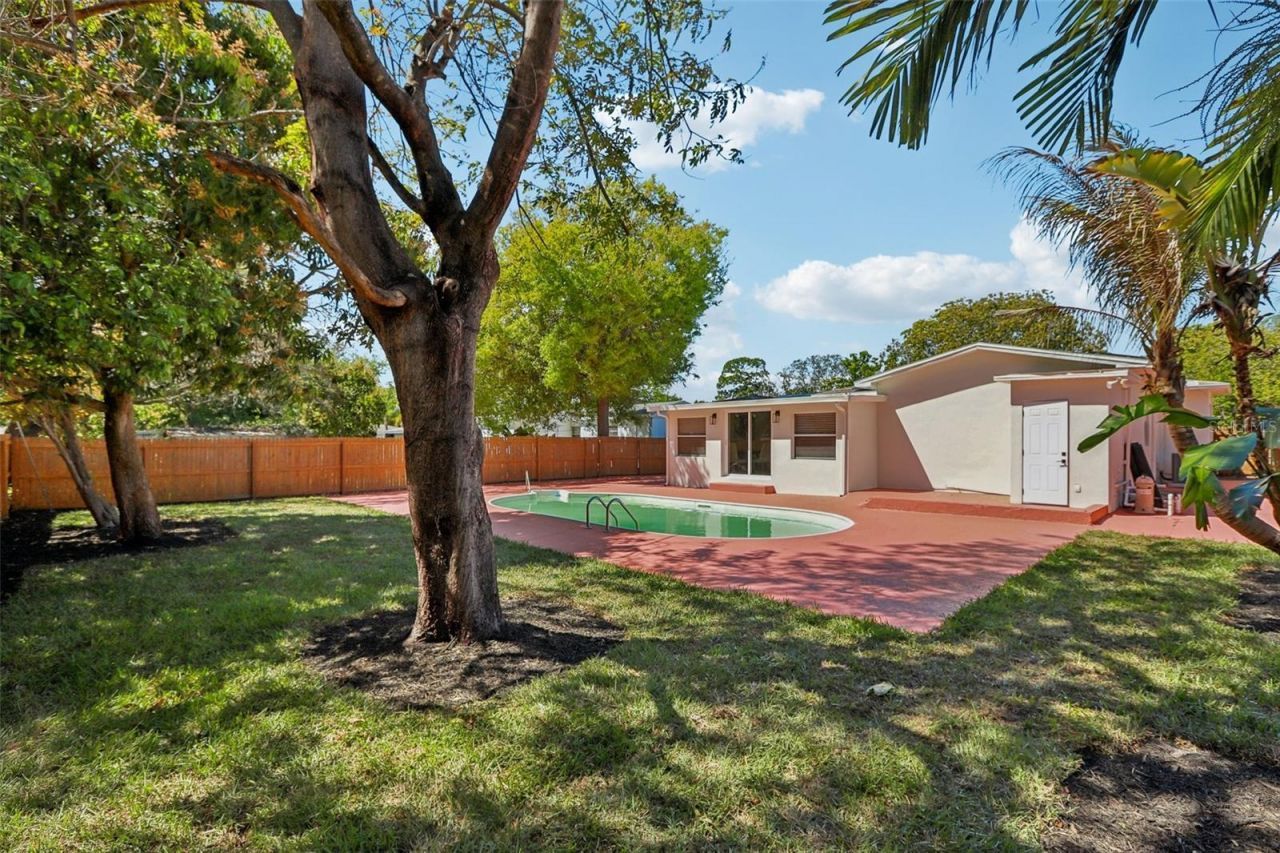 5010 8th Ave N, Saint Petersburg, FL 33710 Photo