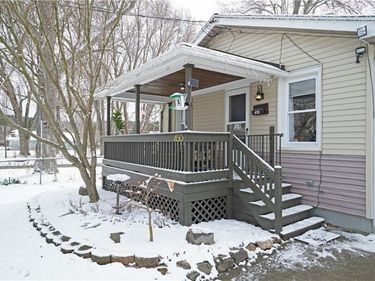 450 Schuyler Avenue, Elmira, NY 14904