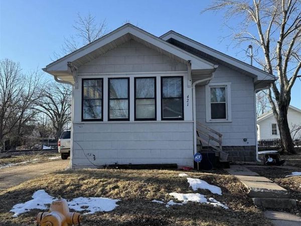 421 ROCK PLACE, Oshkosh, WI 54901