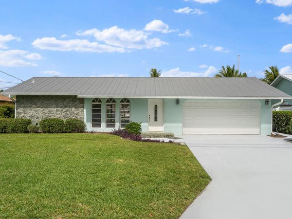 1559 SW Dyer Point Road, Palm City, FL 34990