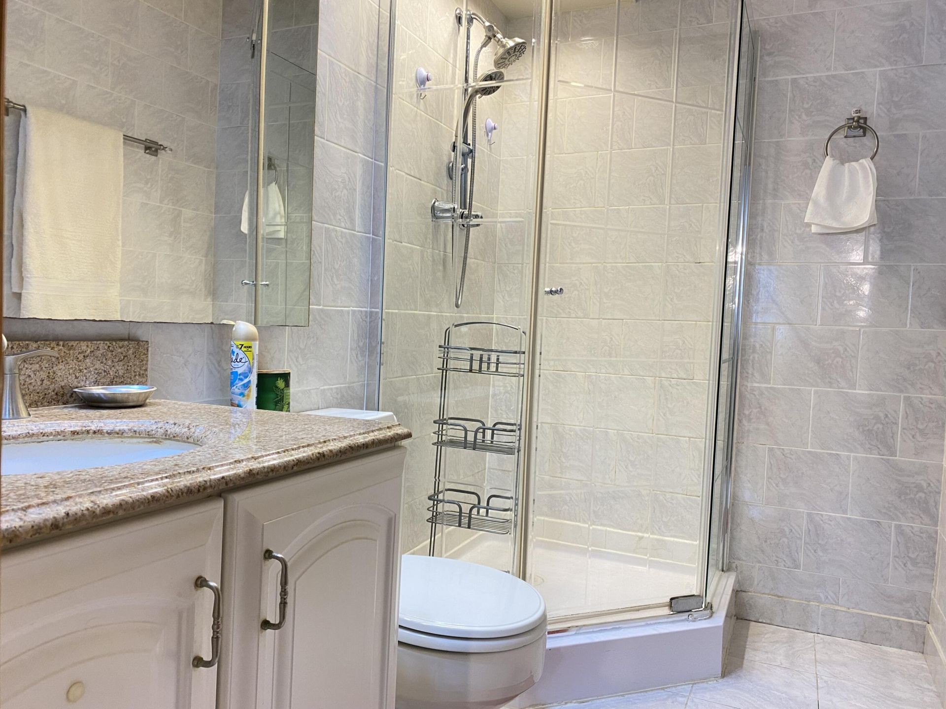 400 Kings Point Drive, Unit 1423, Sunny Isles Beach, FL 33160 Photo