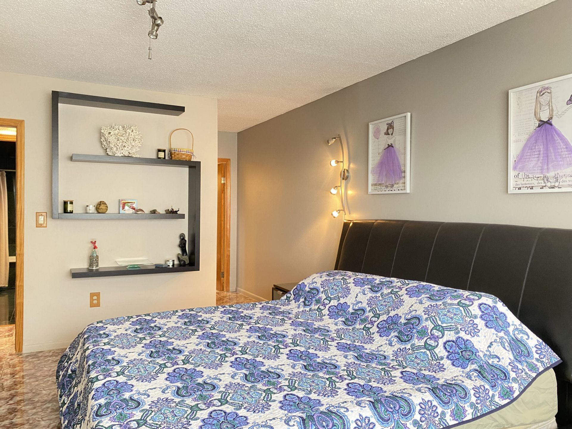 400 Kings Point Drive, Unit 1423, Sunny Isles Beach, FL 33160 Photo