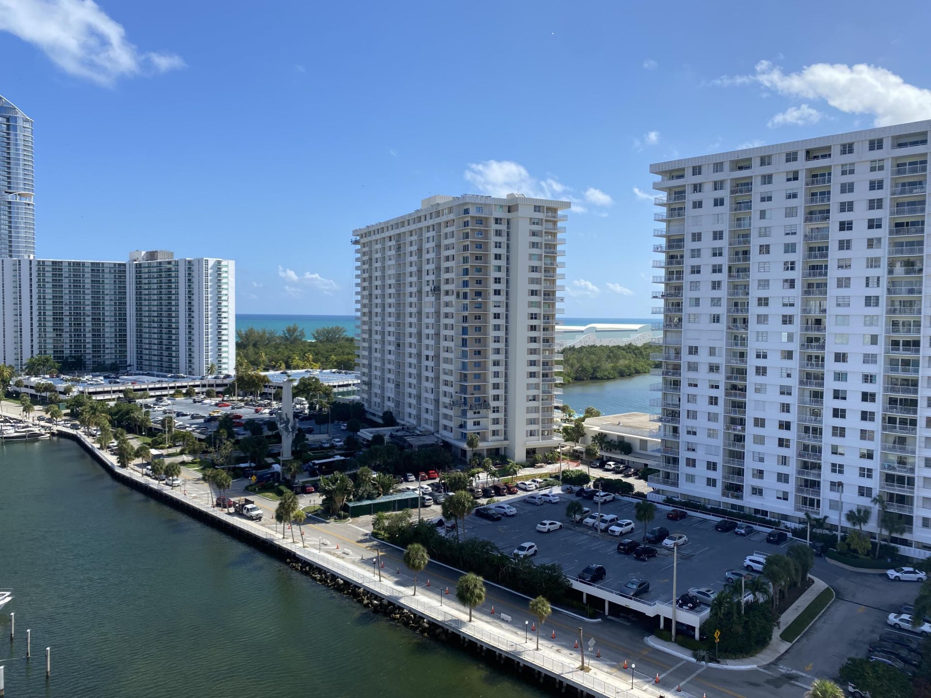 400 Kings Point Drive, Unit 1423, Sunny Isles Beach, FL 33160 Photo