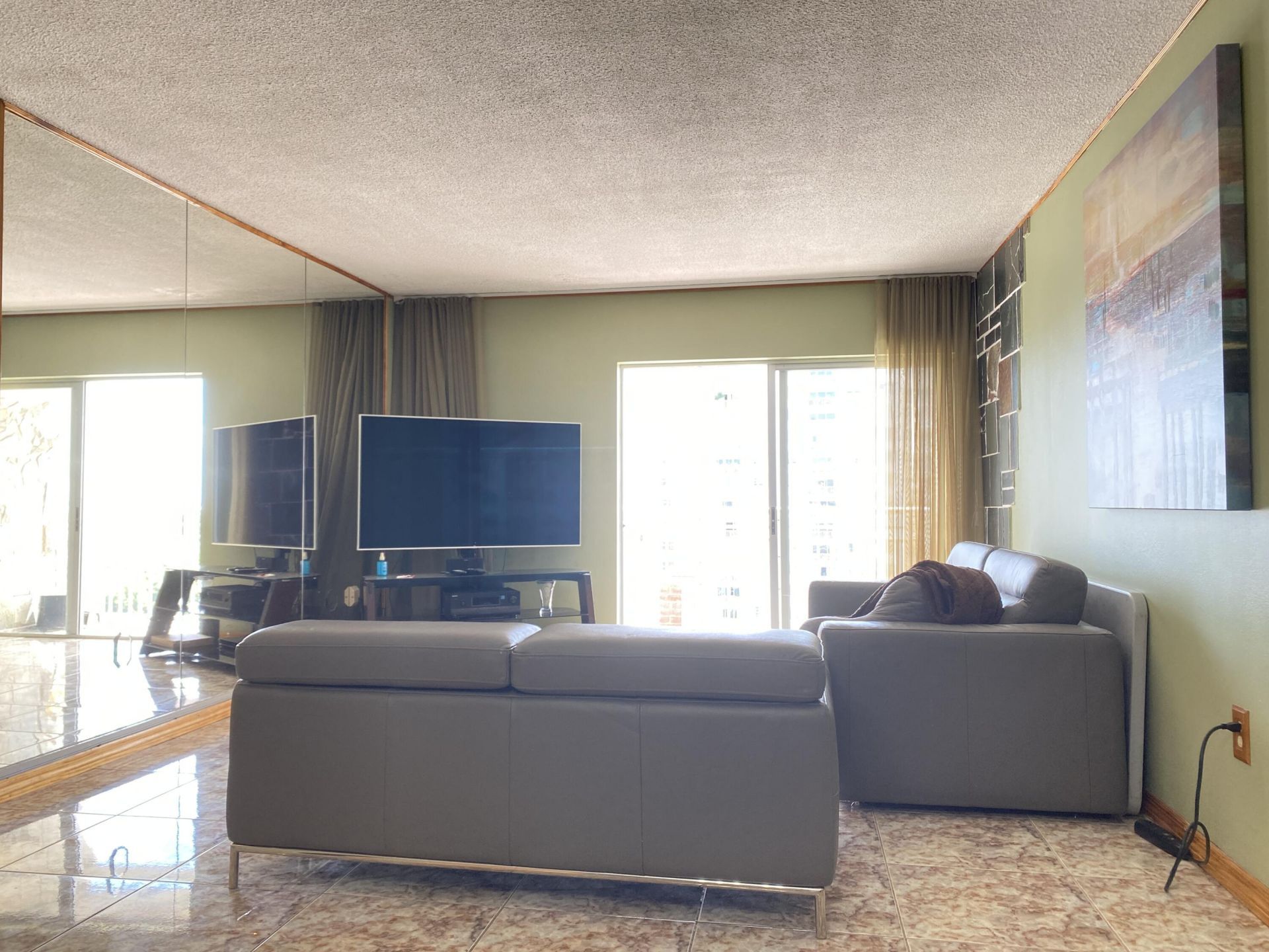 400 Kings Point Drive, Unit 1423, Sunny Isles Beach, FL 33160 Photo