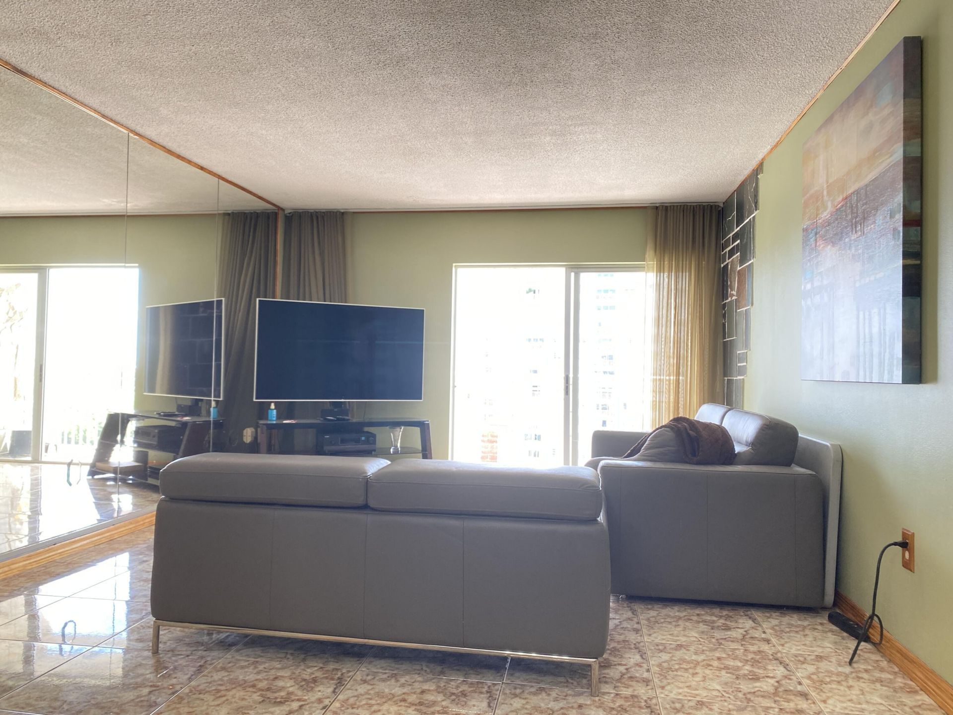 400 Kings Point Drive, Unit 1423, Sunny Isles Beach, FL 33160 Photo