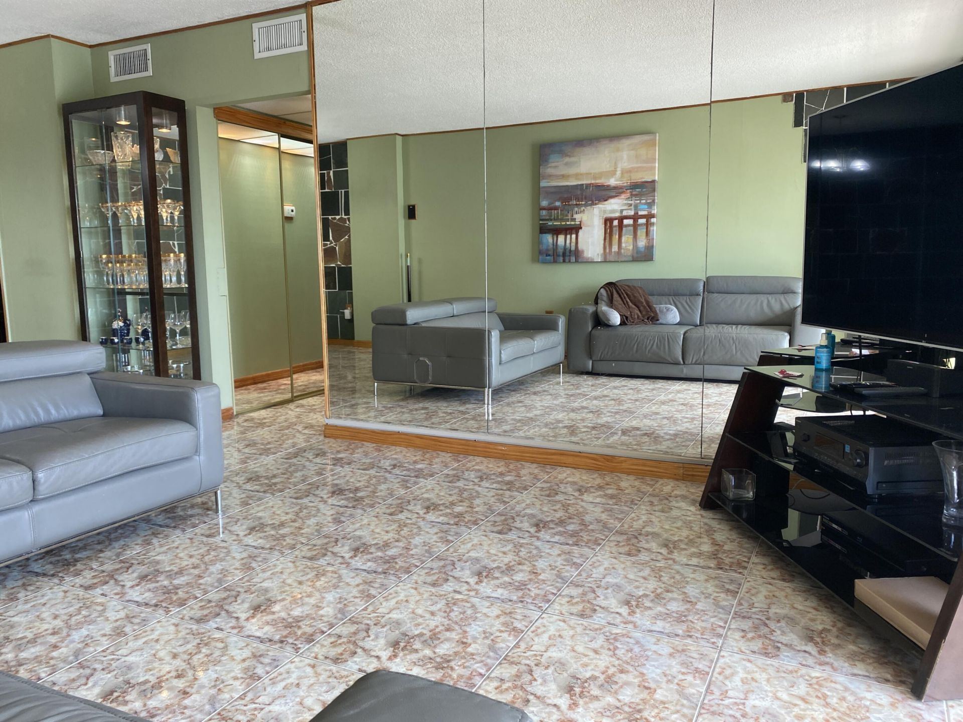 400 Kings Point Drive, Unit 1423, Sunny Isles Beach, FL 33160 Photo