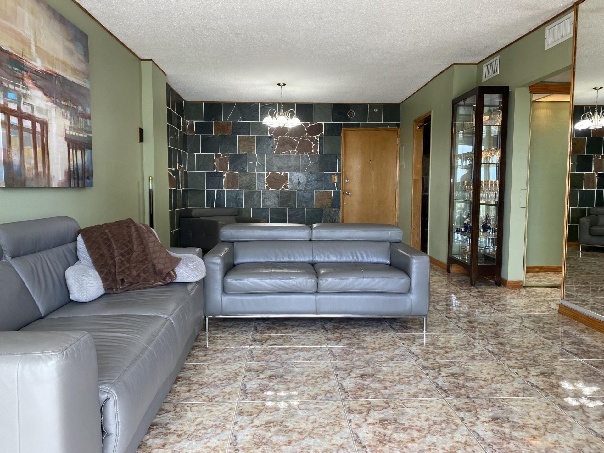 400 Kings Point Drive, Unit 1423, Sunny Isles Beach, FL 33160 Photo