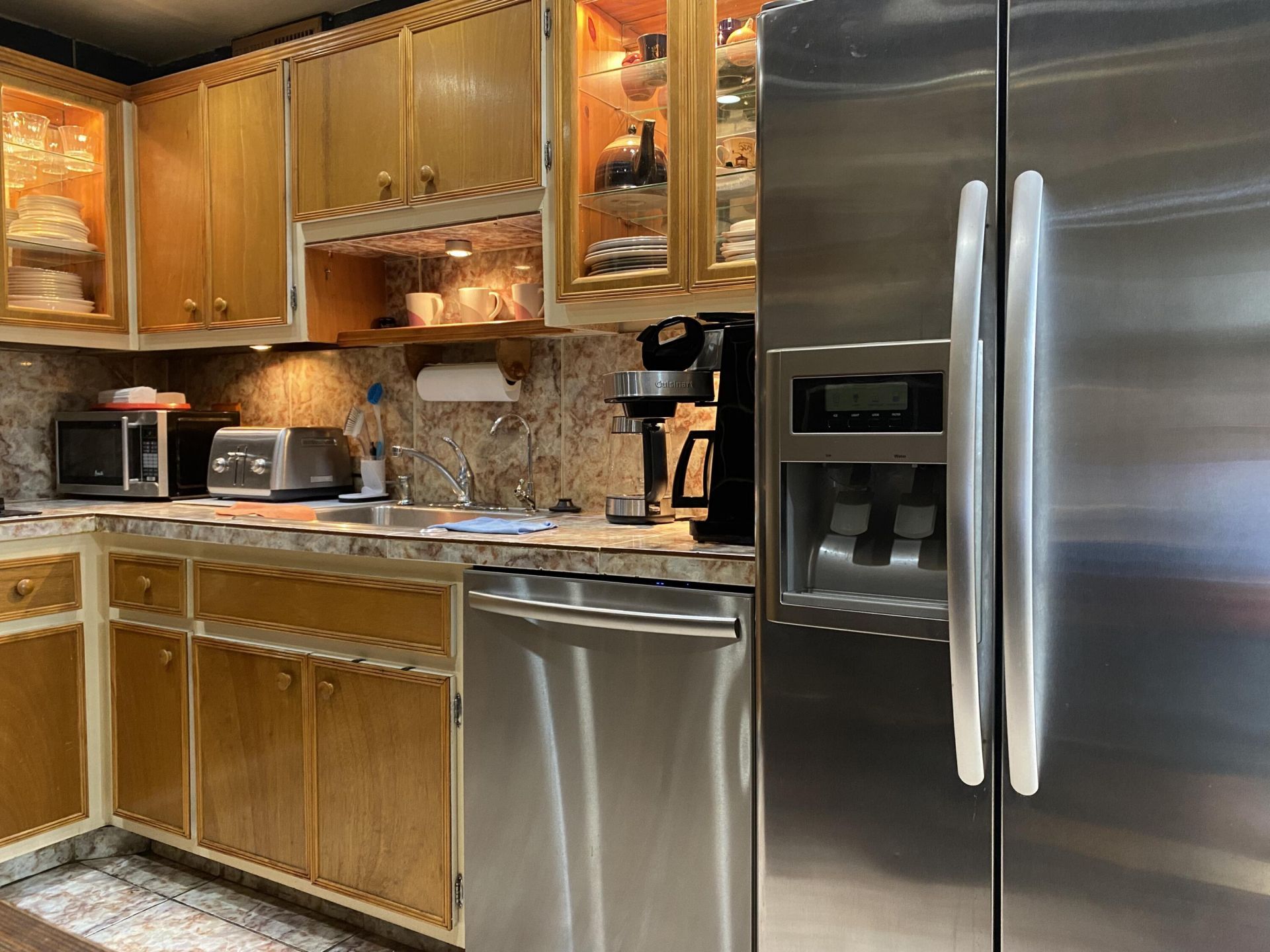 400 Kings Point Drive, Unit 1423, Sunny Isles Beach, FL 33160 Photo