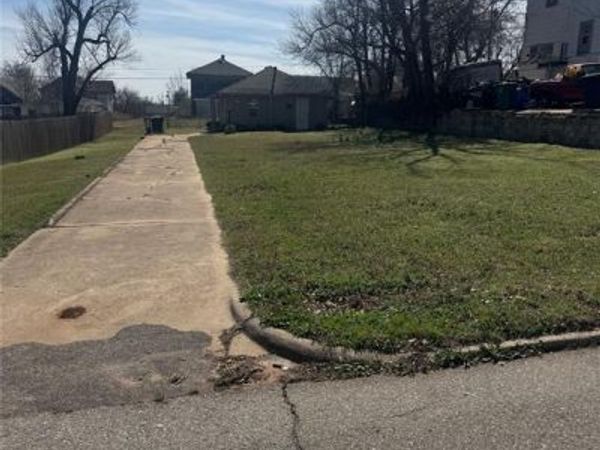 1522 NE 10th Street, Oklahoma City, OK 73117