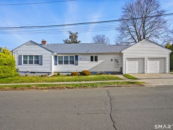 184 Greenway, Hamden, CT 06517