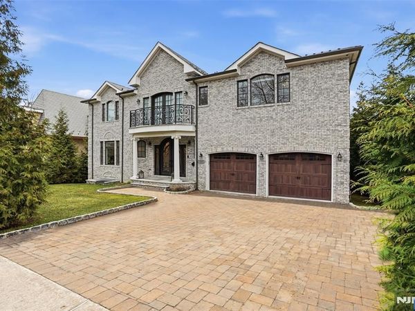 405 Liberty Road, ENGLEWOOD, NJ 07631