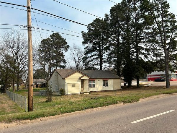 1615 Arkansas Avenue , Russellville, AR 72801