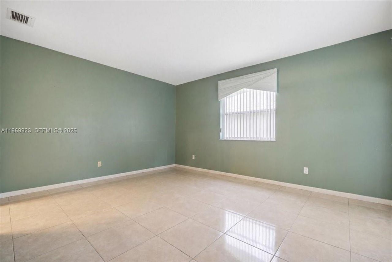 15431 SW 171st St , Miami, FL 33187 Photo