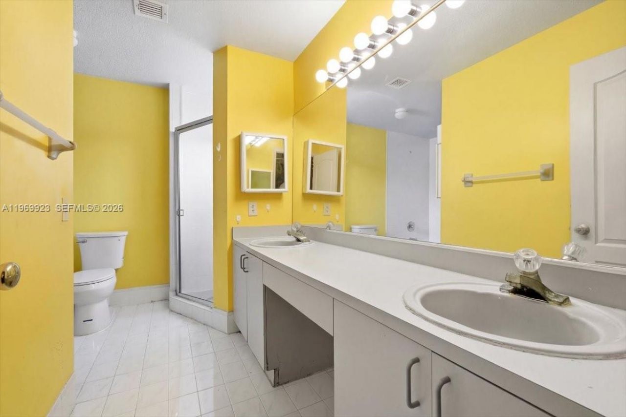 15431 SW 171st St , Miami, FL 33187 Photo