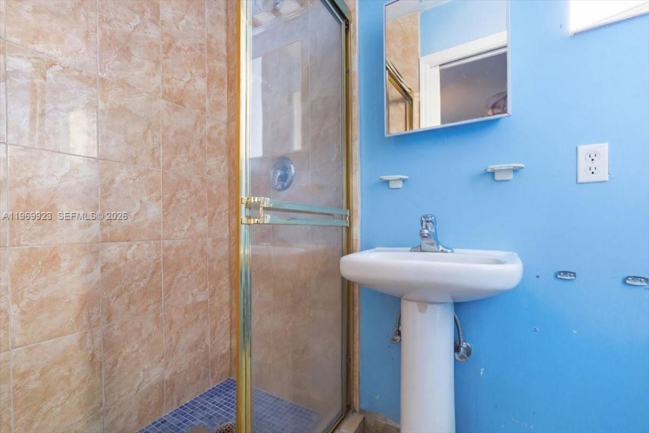 15431 SW 171st St , Miami, FL 33187 Photo