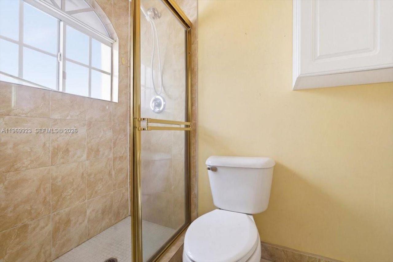 15431 SW 171st St , Miami, FL 33187 Photo