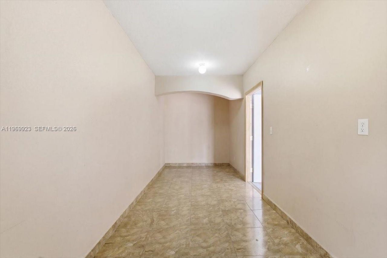 15431 SW 171st St , Miami, FL 33187 Photo