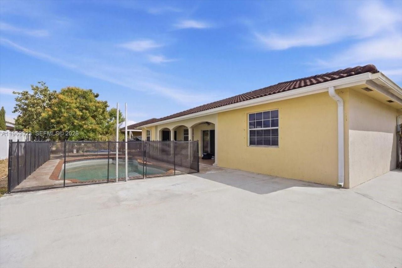 15431 SW 171st St , Miami, FL 33187 Photo