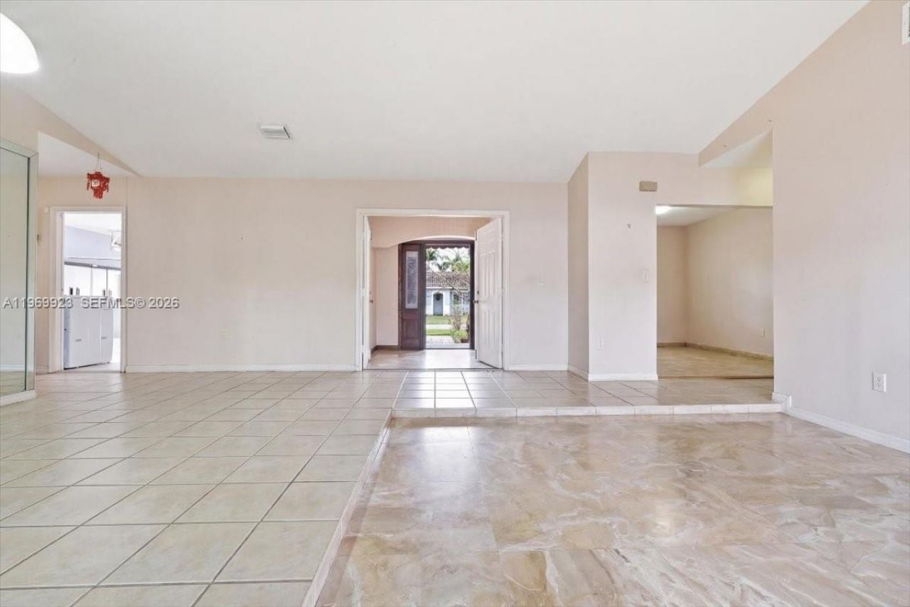 15431 SW 171st St , Miami, FL 33187 Photo