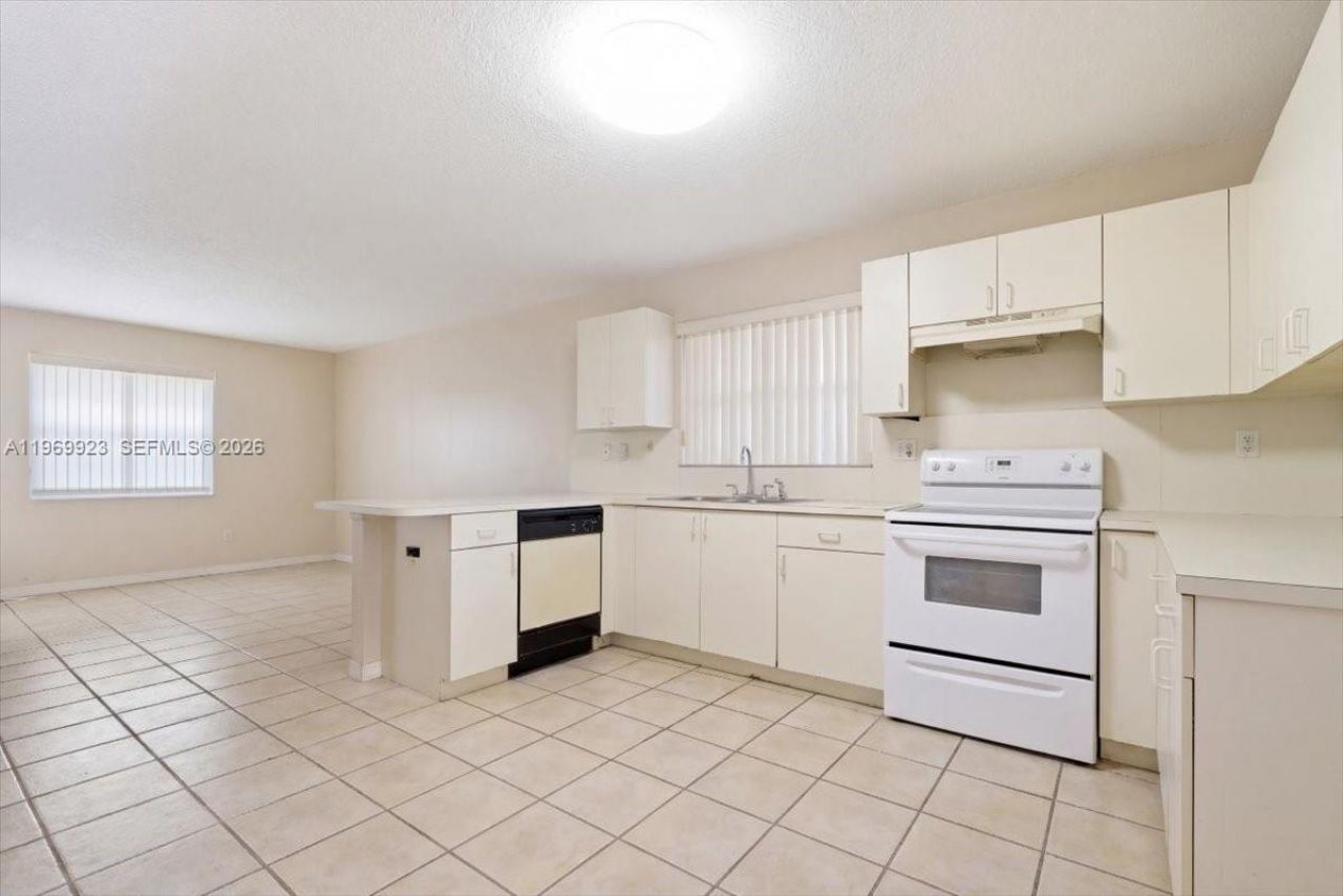 15431 SW 171st St , Miami, FL 33187 Photo