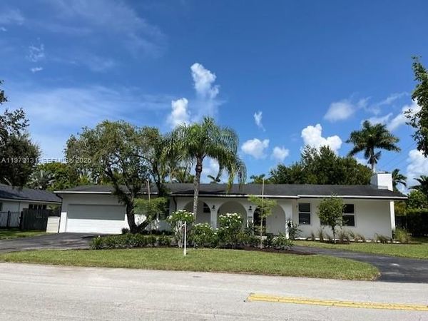 14341 SW 78th Ct, Palmetto Bay, FL 33158