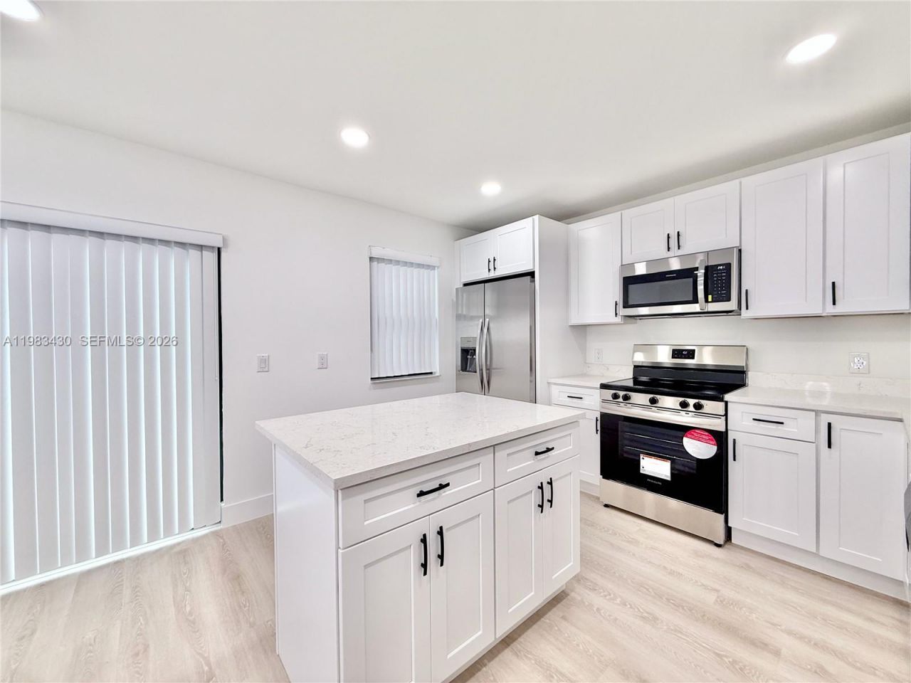 404 Sandtree Dr , Palm Beach Gardens, FL 33403 Photo