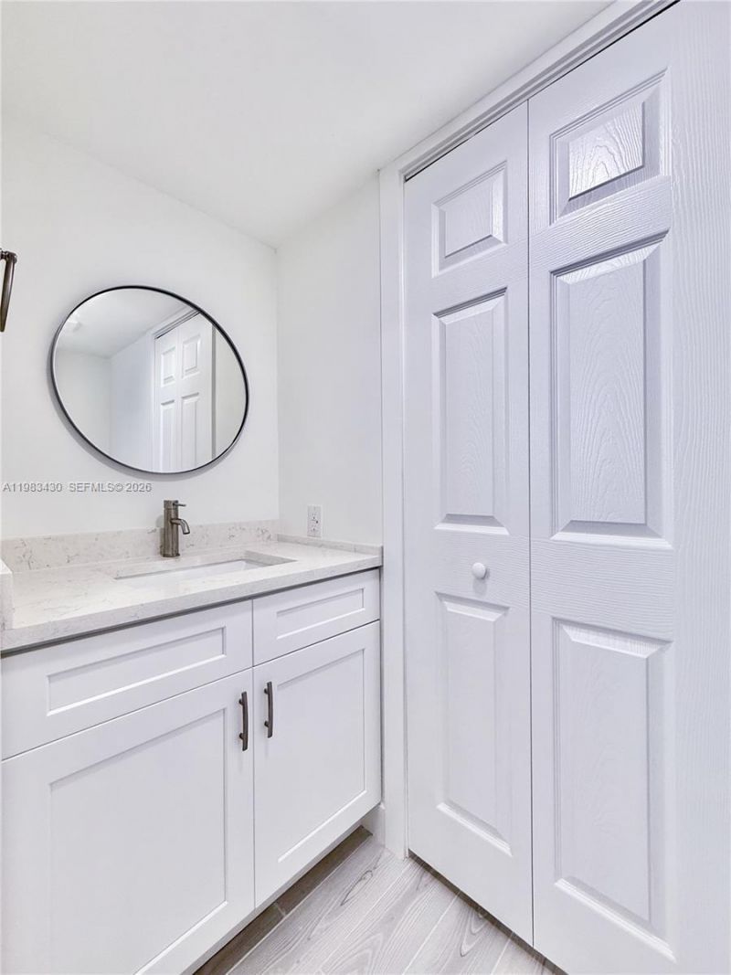 404 Sandtree Dr , Palm Beach Gardens, FL 33403 Photo