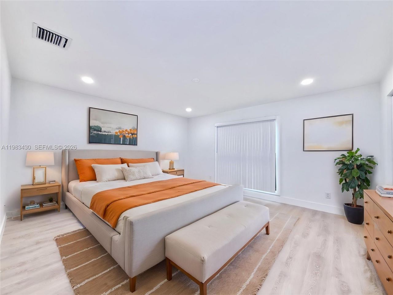 404 Sandtree Dr , Palm Beach Gardens, FL 33403 Photo