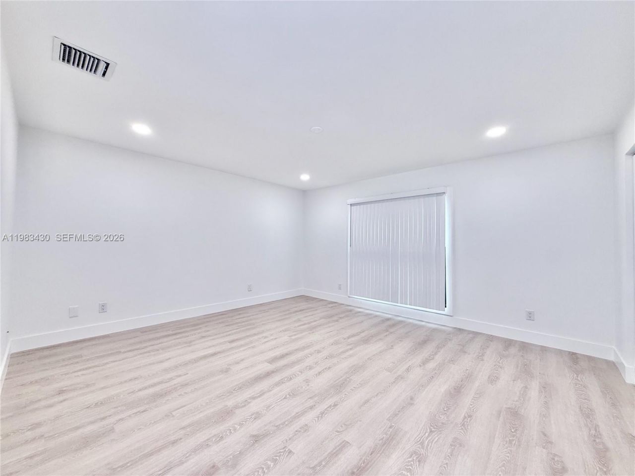 404 Sandtree Dr , Palm Beach Gardens, FL 33403 Photo