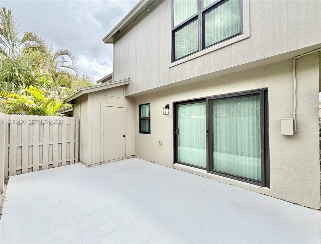 404 Sandtree Dr , Palm Beach Gardens, FL 33403 Photo