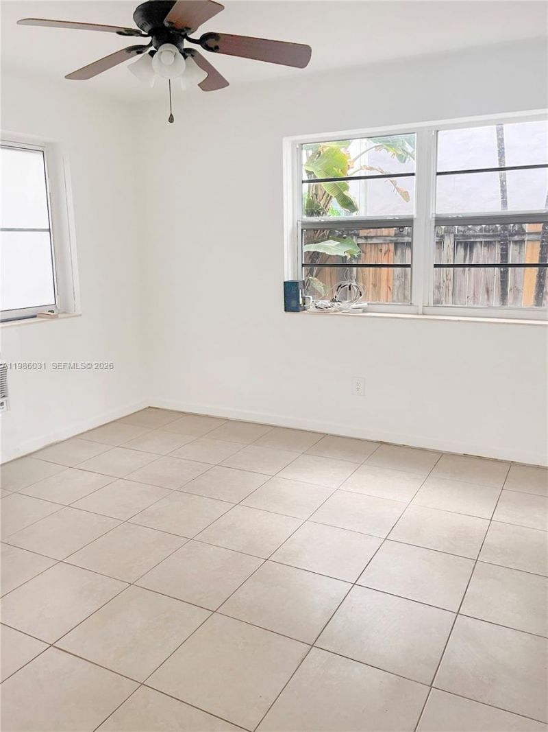 6930 Byron Ave , Unit 107, Miami Beach, FL 33141 Photo