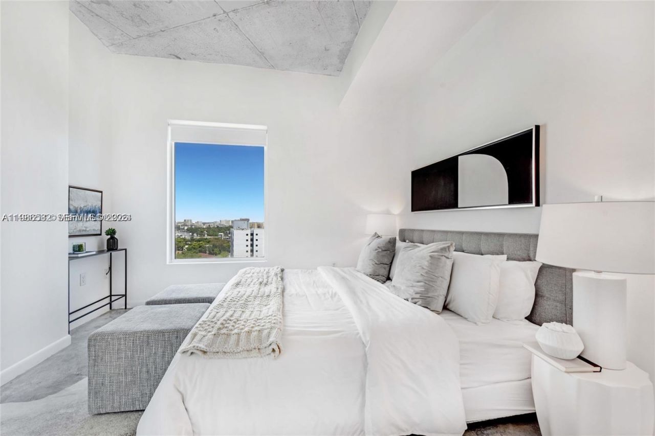 10 SW South River Dr , Unit 1505, Miami, FL 33130 Photo