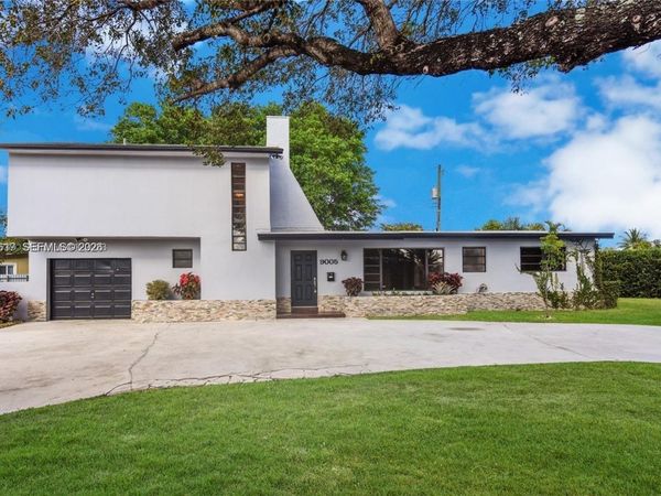 9005 SW 56th St, Miami, FL 33165