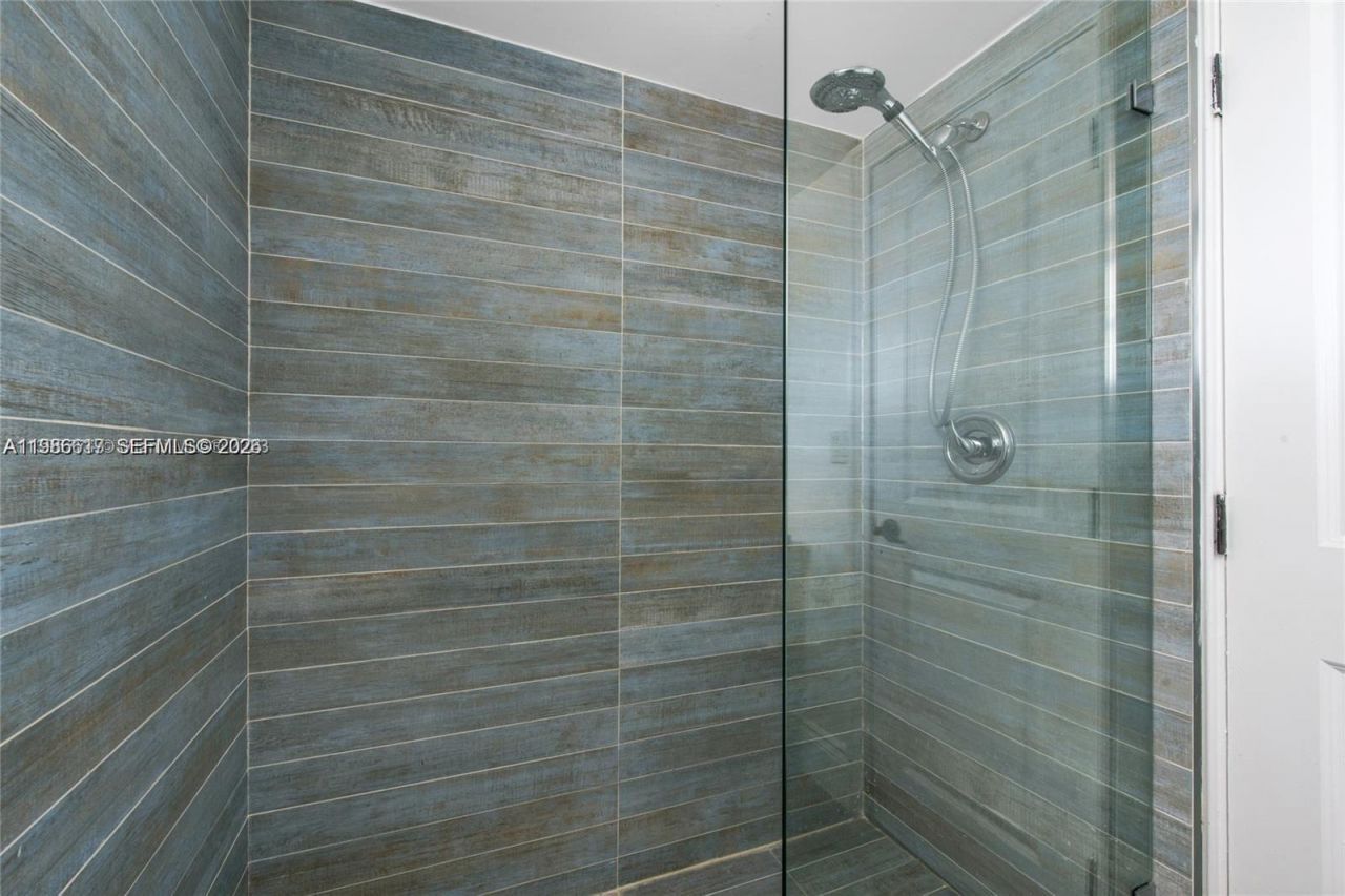 9005 SW 56th St, Miami, FL 33165 Photo