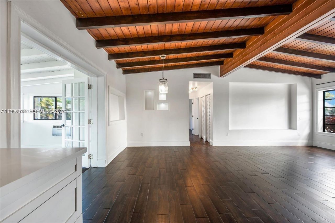 9005 SW 56th St, Miami, FL 33165 Photo