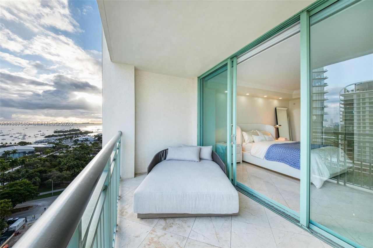 3400 SW 27th Ave , Unit 1706, Miami, FL 33133 Photo