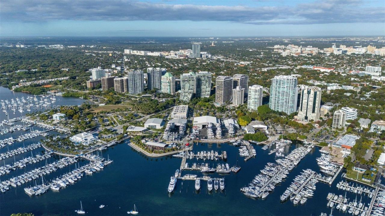 3400 SW 27th Ave , Unit 1706, Miami, FL 33133 Photo