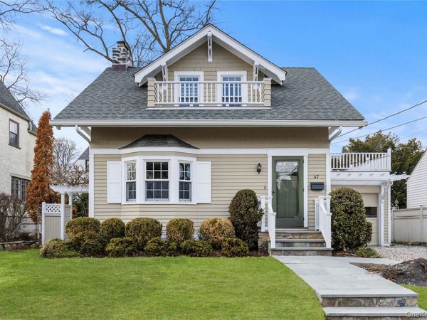 47 Hillcrest Avenue, Larchmont, NY 10538