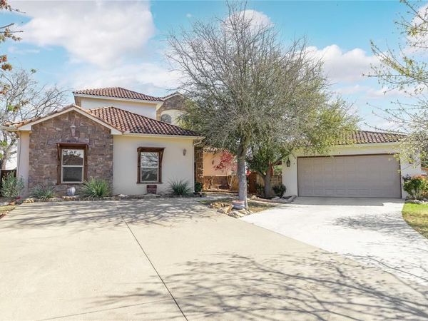 1737 Deer Run , Stephenville, TX 76401