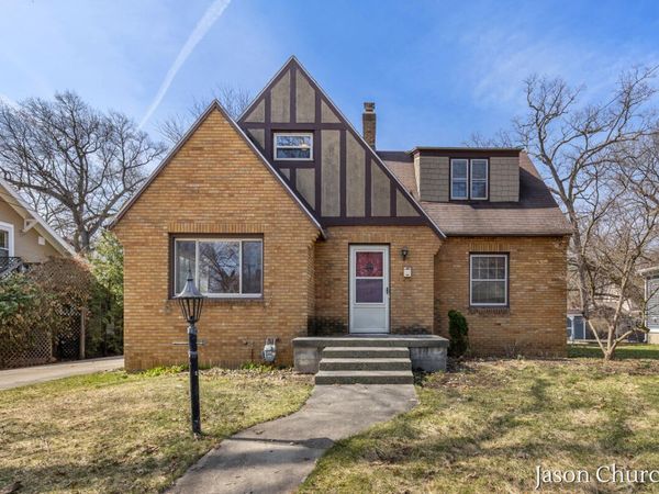 2621 Wyoming Avenue SW, Wyoming, MI 49519