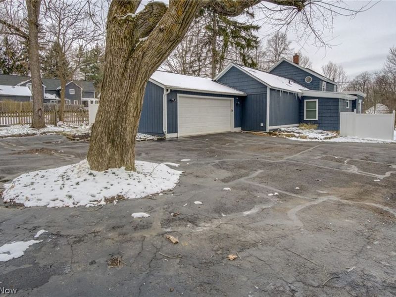 224 N Hambden, Chardon, OH 44024 Photo 4