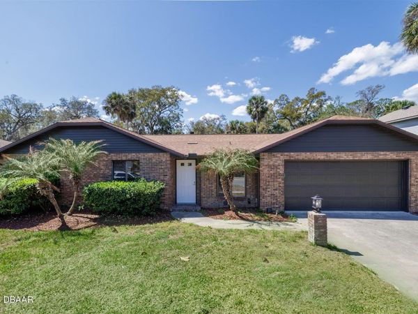 33 Sycamore Circle, Ormond Beach, FL 32174