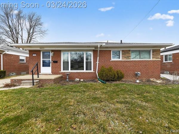 18053 Airport Road, Fraser, MI 48026